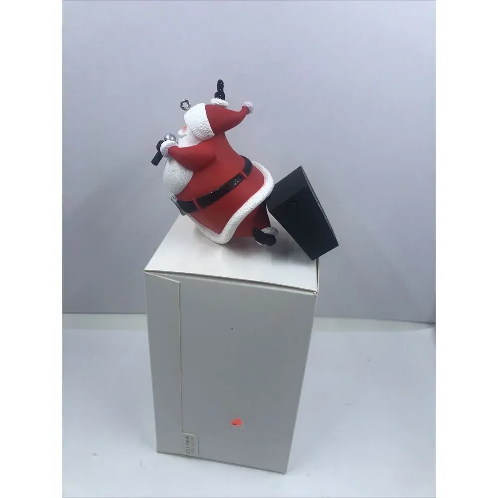 Hallmark Ornament MAGIC with Sound - SANTA CLAUS IS COMING TO TOWN 2010.